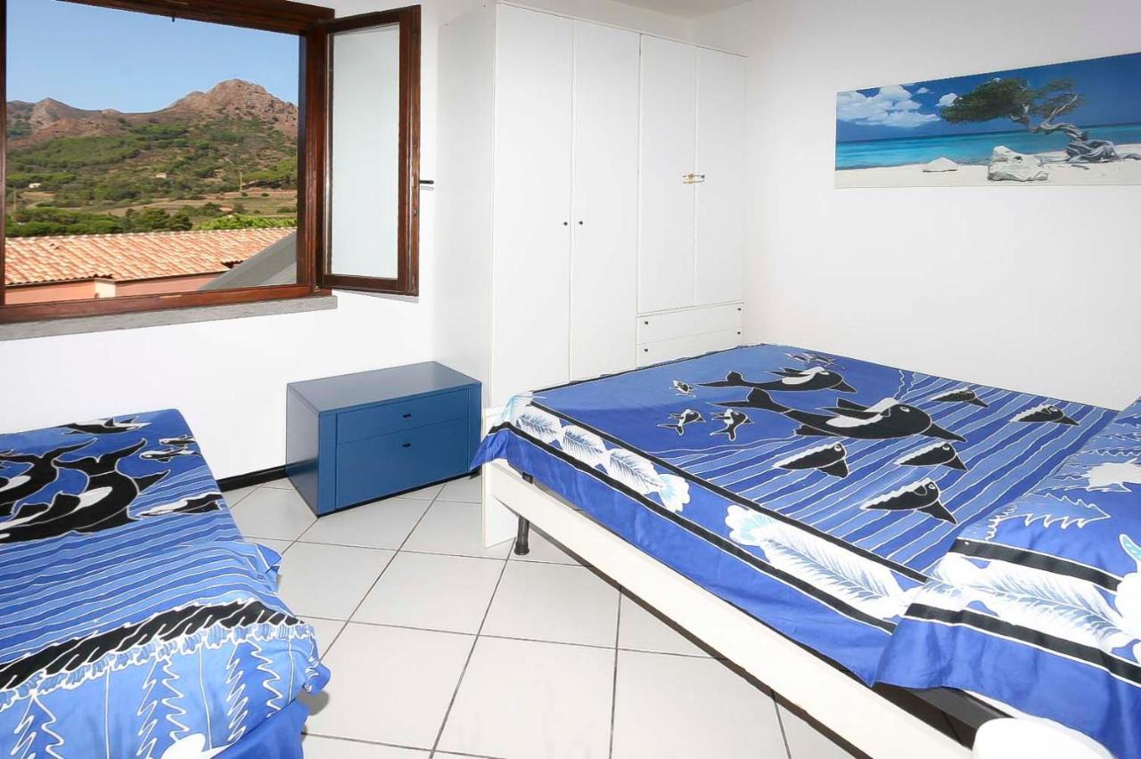 Appartamenti Residence Il Porto 13 E 16 Порт-Аццурро Экстерьер фото